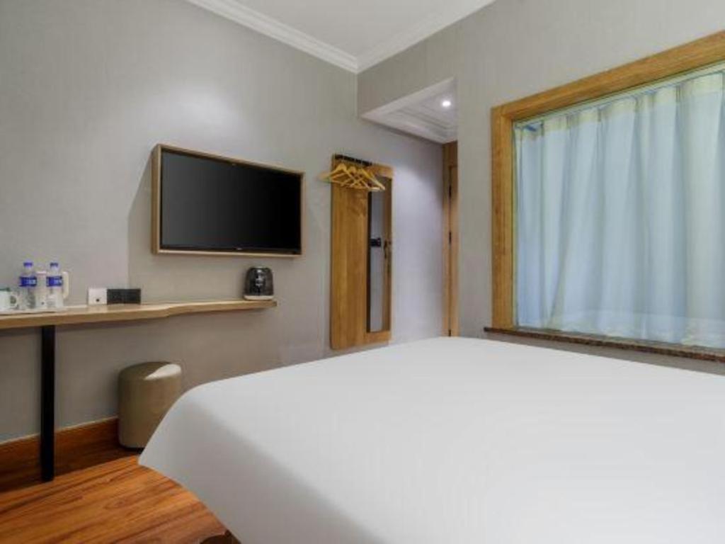 Greentree Inn Shanghai Hongqiao Hub Convention Center Jinghua Road Shell Hotel Exterior foto